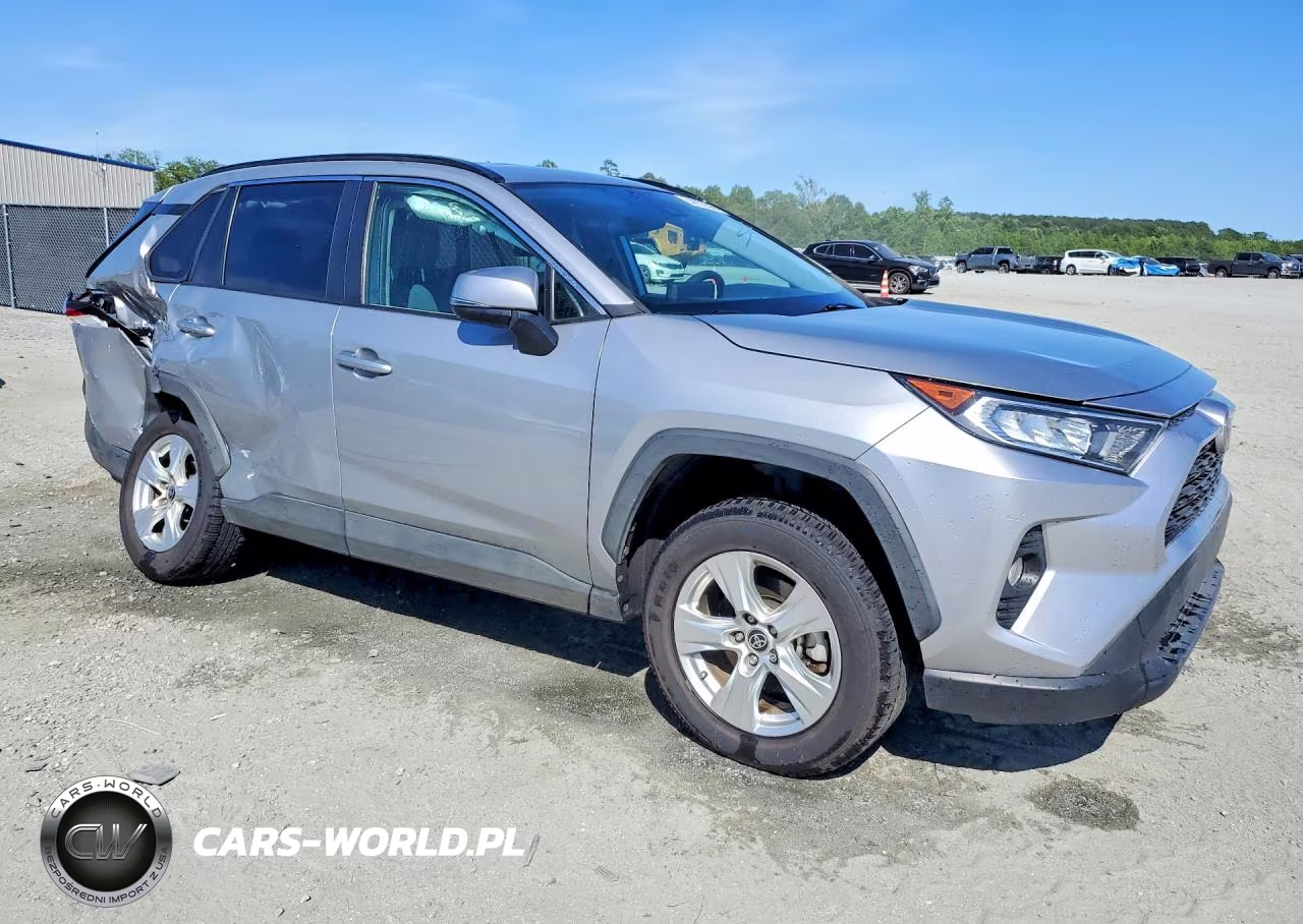 2021 Toyota Rav4 Xle VIN:2T3W1RFV0MC135609 - 4