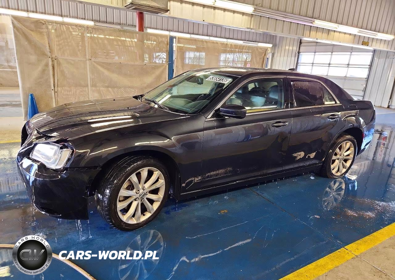 2016 Chrysler 300 Limited – zdjęcie 1 z 12