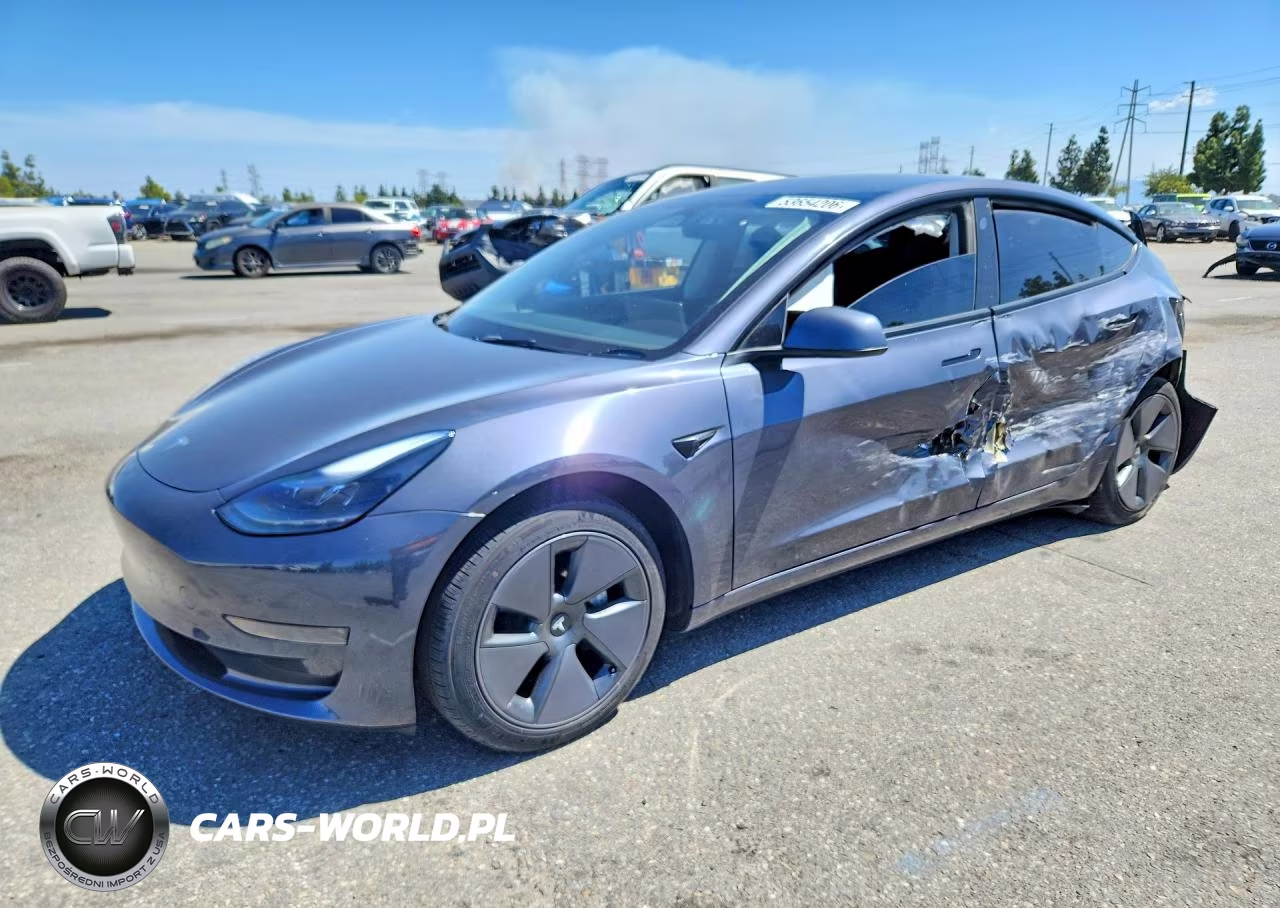 2023 Tesla Model 3 – zdjęcie 1 z 12