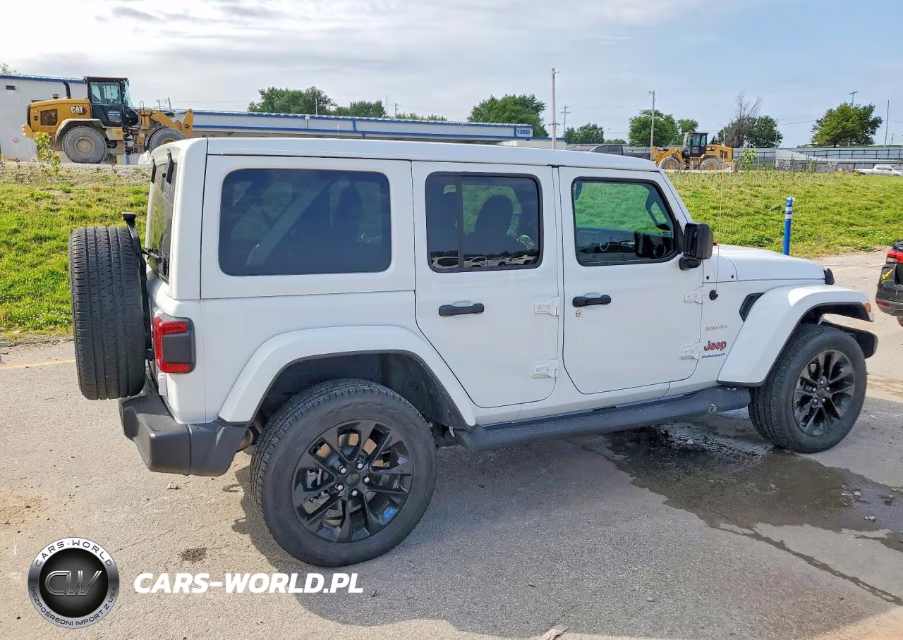 2023 Jeep Wrangler Sahara 4Xe VIN:1C4JJXP60PW515298 - 3