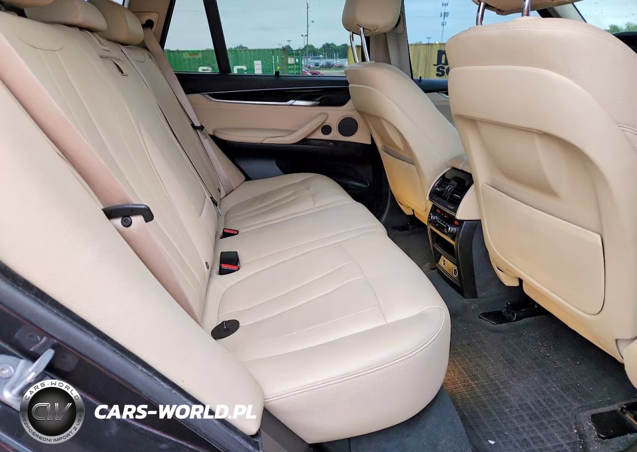 2016 BMW X5 xDrive35I VIN:5UXKR0C5XG0P30190 - 11