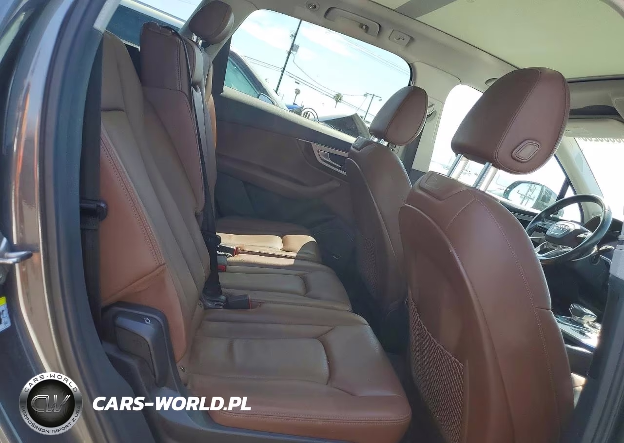 2019 Audi Q7 Premium Plus VIN:WA1LHAF75KD037146 - 11