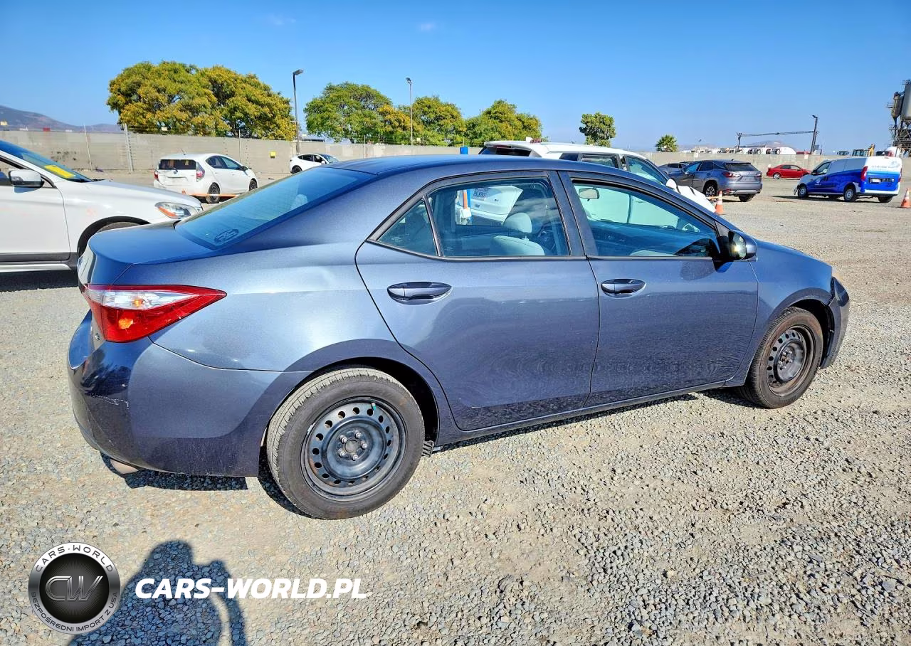 2014 Toyota Corolla Le VIN:2T1BURHE1EC086742 - 3
