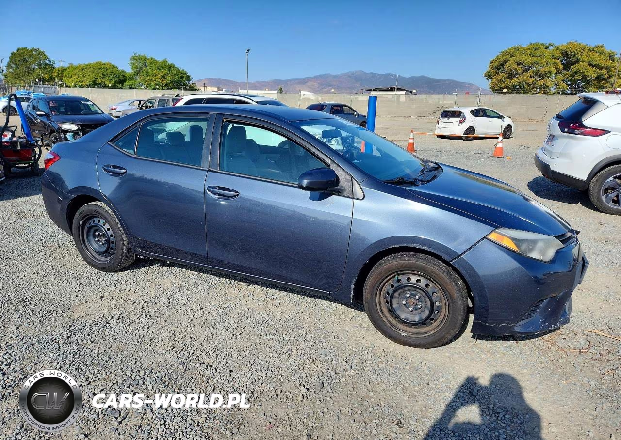 2014 Toyota Corolla Le VIN:2T1BURHE1EC086742 - 4