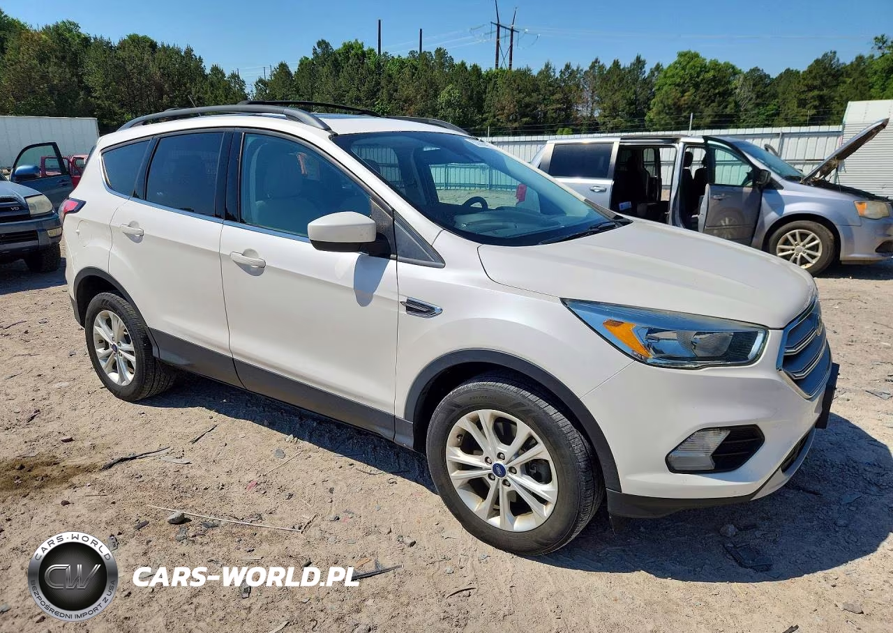 2018 Ford Escape Se VIN:1FMCU9GD4JUB21148 - 4
