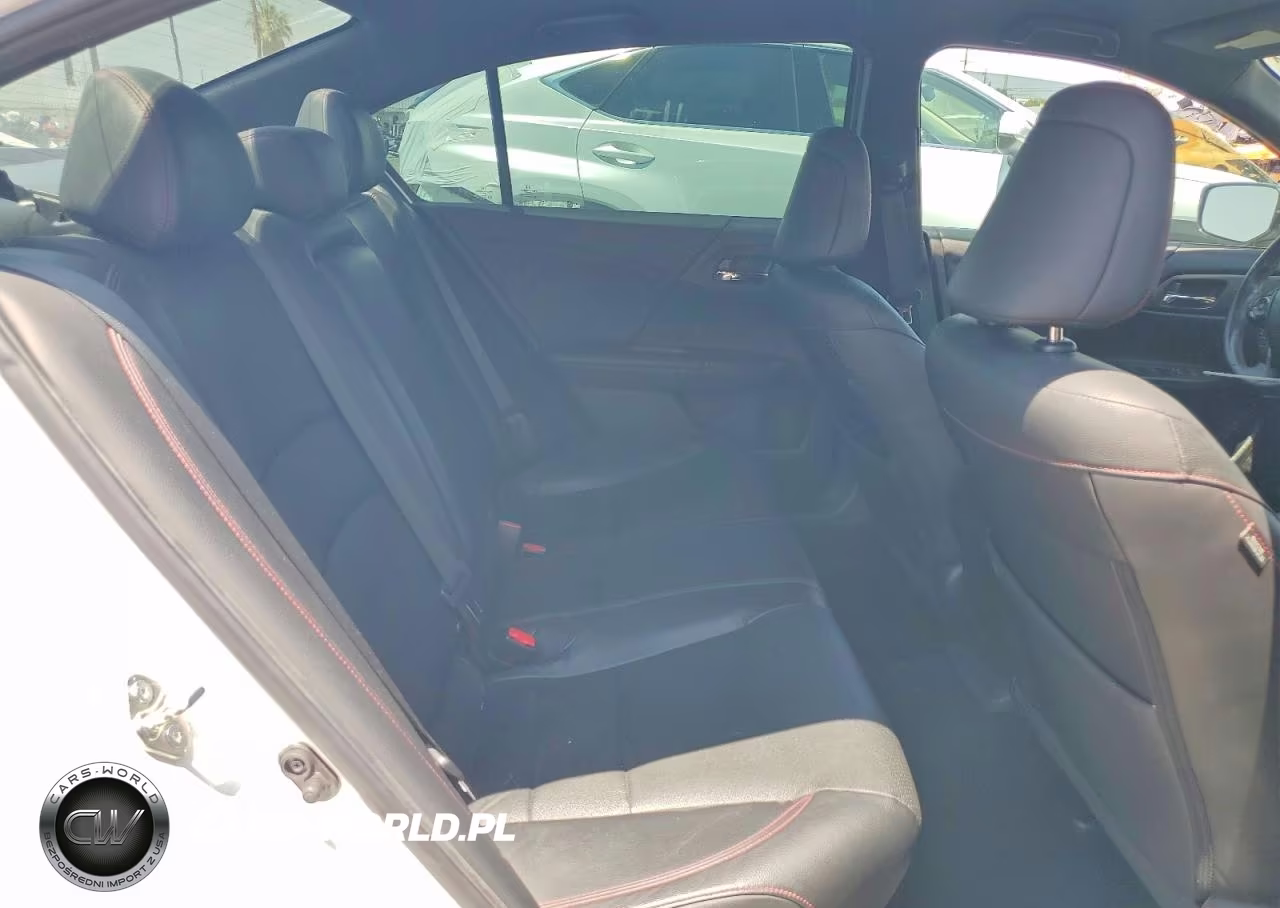 2017 Honda Accord Sport Special Edition VIN:1HGCR2F18HA045094 - 10