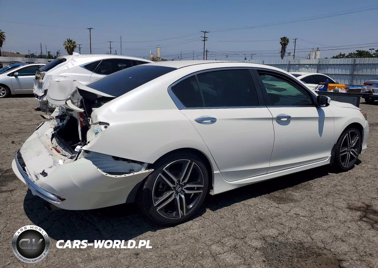 2017 Honda Accord Sport Special Edition VIN:1HGCR2F18HA045094 - 3
