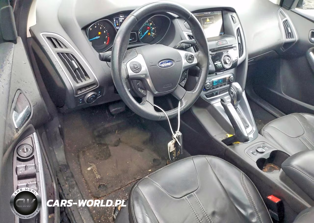 2013 Ford Focus Titanium VIN:1FADP3N23DL382849 - 8