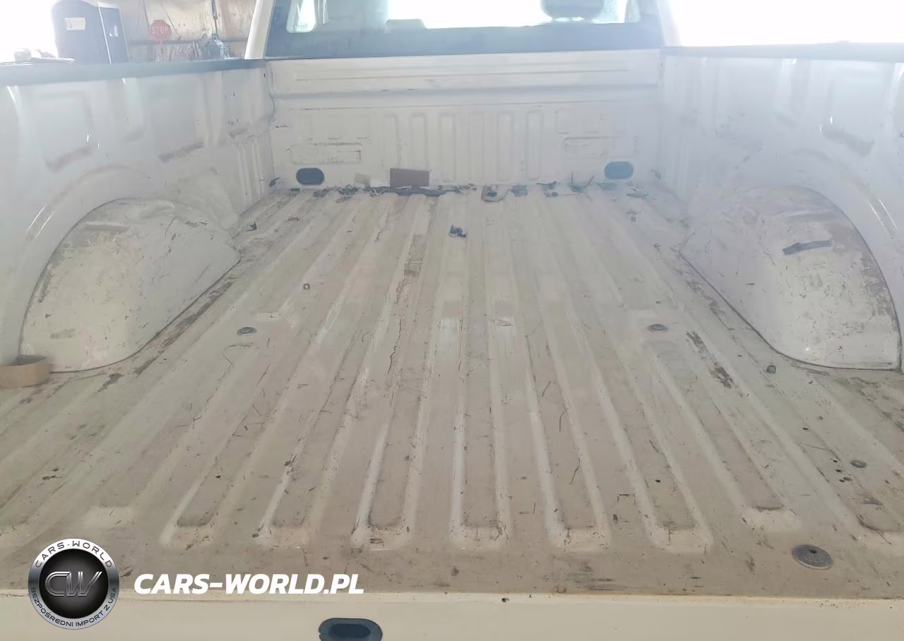 2019 Ford F150 VIN:1FTMF1CB4KKE70316 - 10