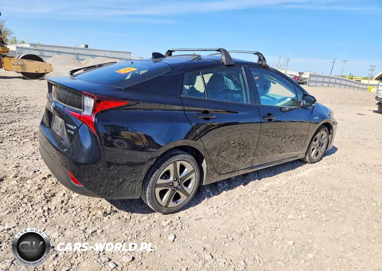 2022 Toyota Prius Limited VIN:JTDKAMFU3N3186937 - 3
