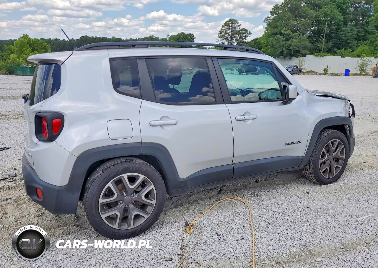 2017 Jeep Renegade Latitude VIN:ZACCJABB5HPG00355 - 3