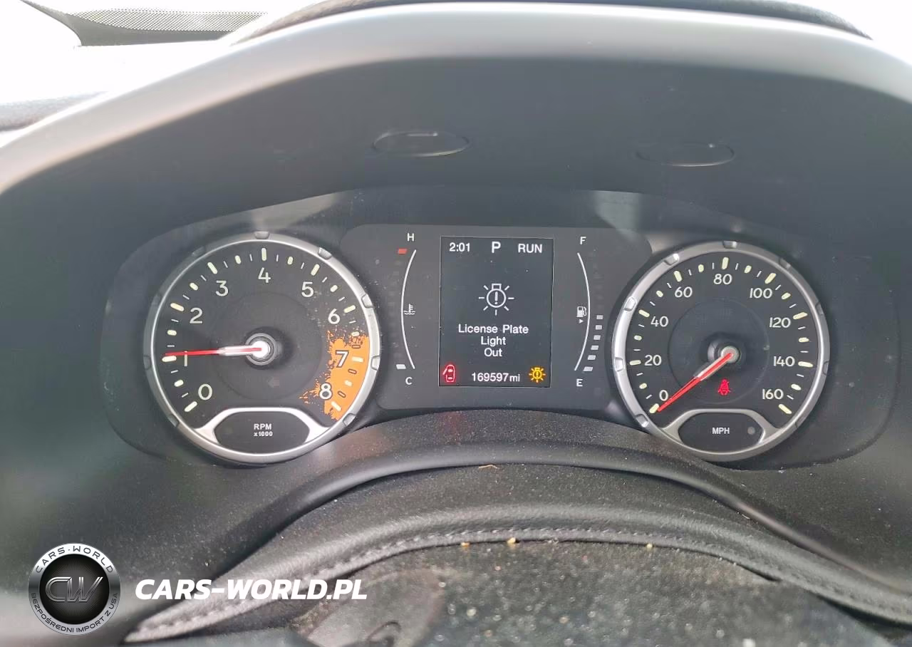 2017 Jeep Renegade Latitude VIN:ZACCJABB5HPG00355 - 9