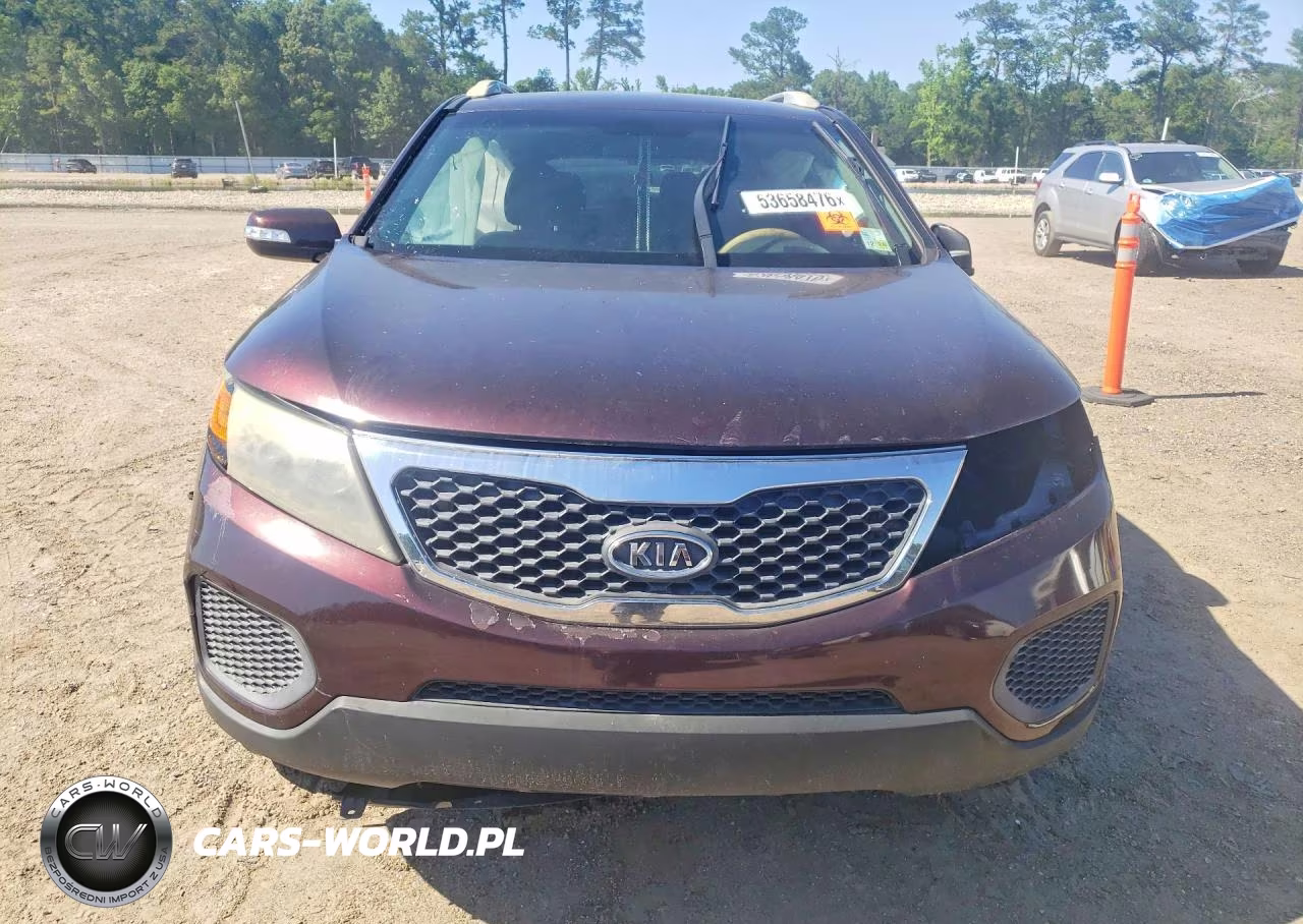 2013 Kia Sorento Lx VIN:5XYKTDA24DG338833 - 5