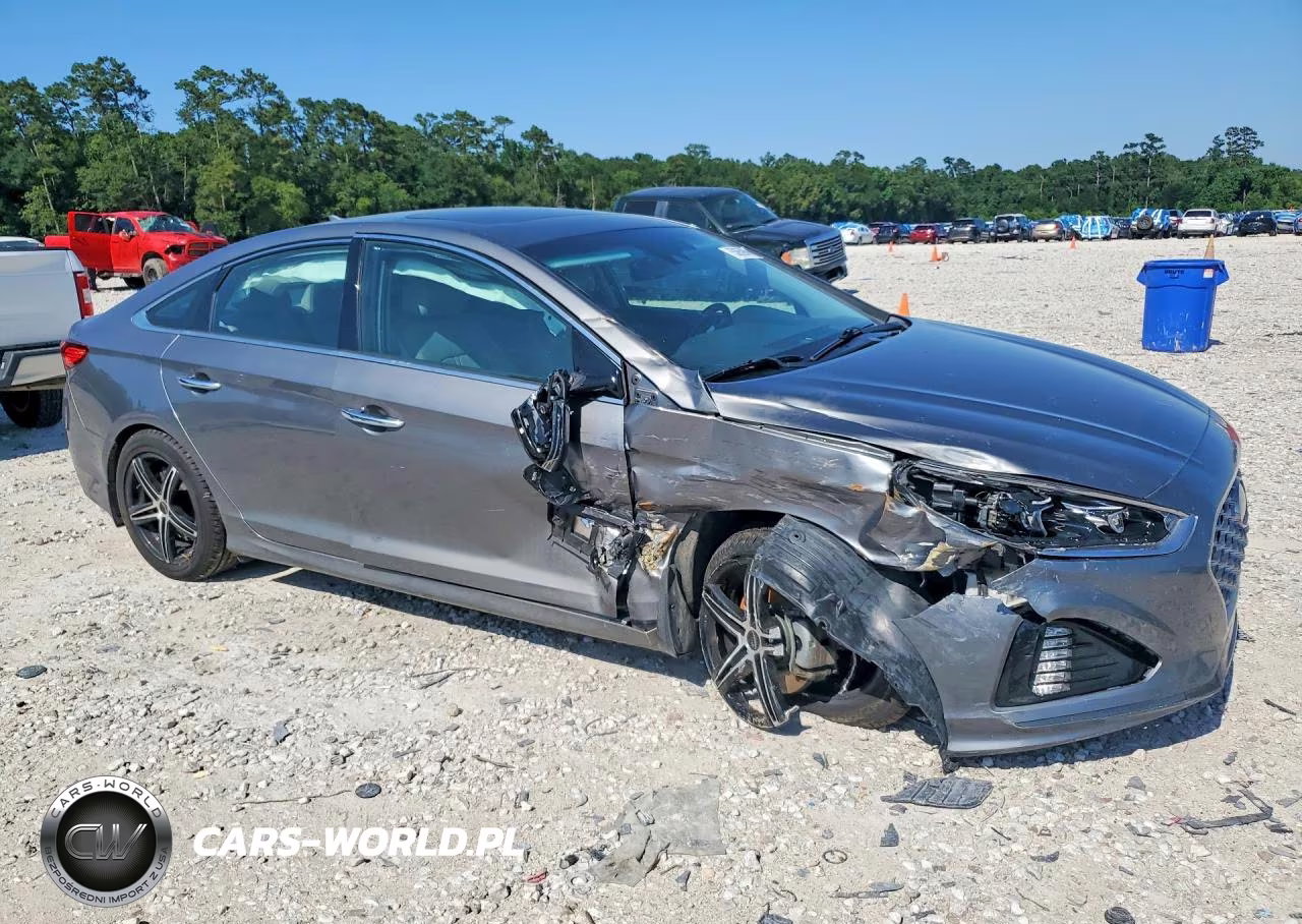 2019 Hyundai Sonata Limited VIN:5NPE34AF1KH804059 - 4
