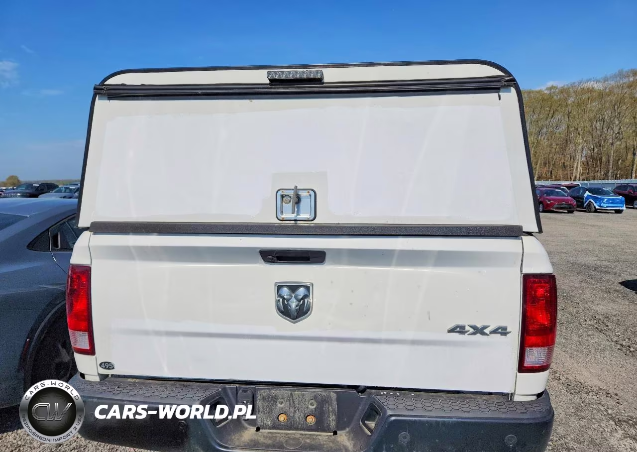 2021 Ram 1500 Classic Tradesman VIN:1C6RR7FG4MS535182 - 6