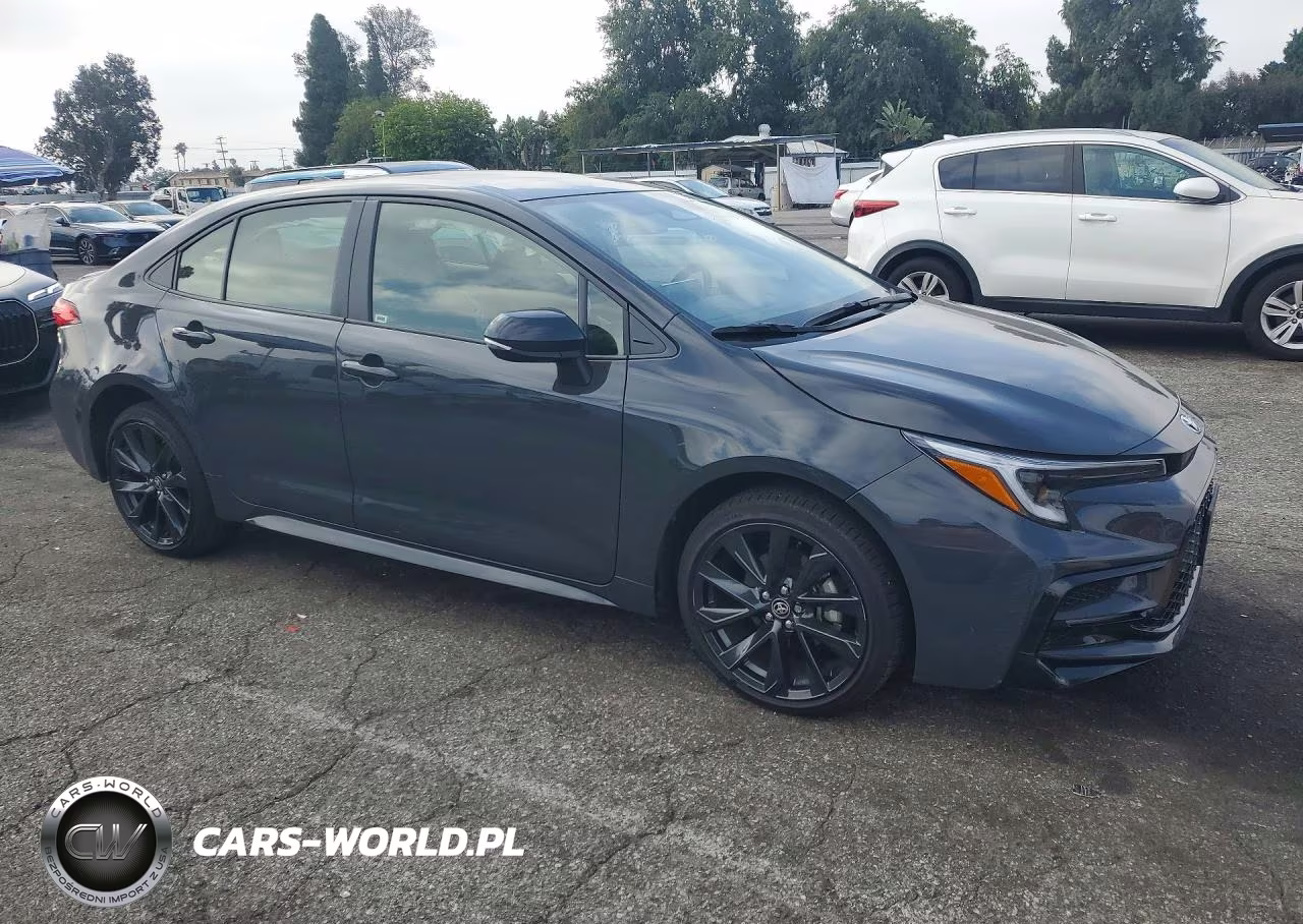 2026 Toyota Corolla Hybrid Se VIN:JTDBCMFE4T3122566 - 4