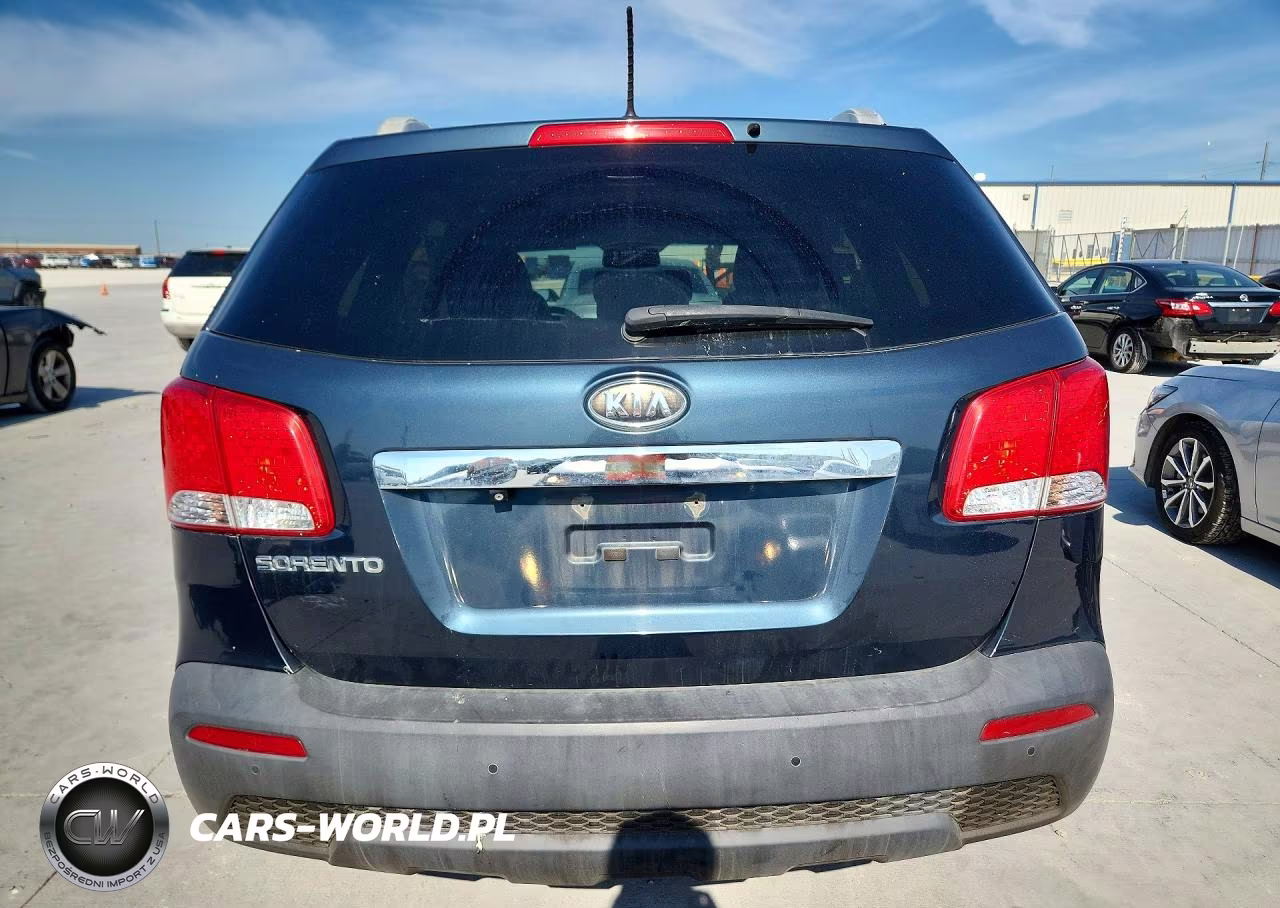 2011 Kia Sorento Lx VIN:5XYKT3A17BG185802 - 6