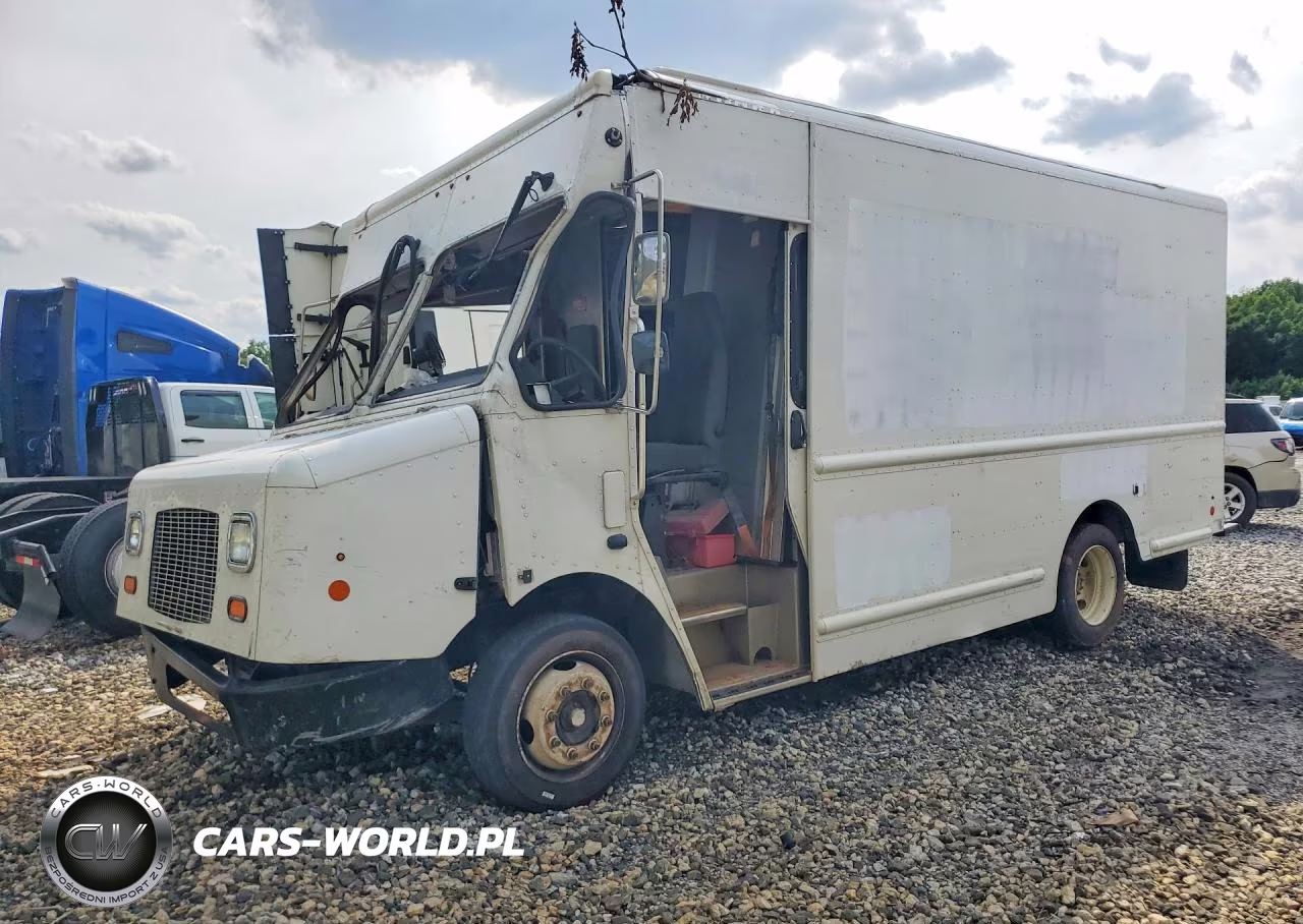 2018 Freightliner Mt45G Chassis Delivery Truck
