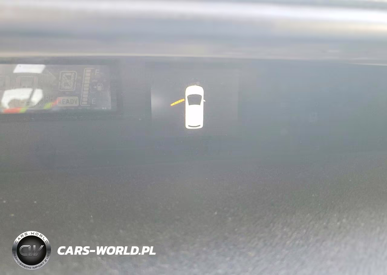 2012 Toyota Prius C Two VIN:JTDKDTB37C1516375 - 9