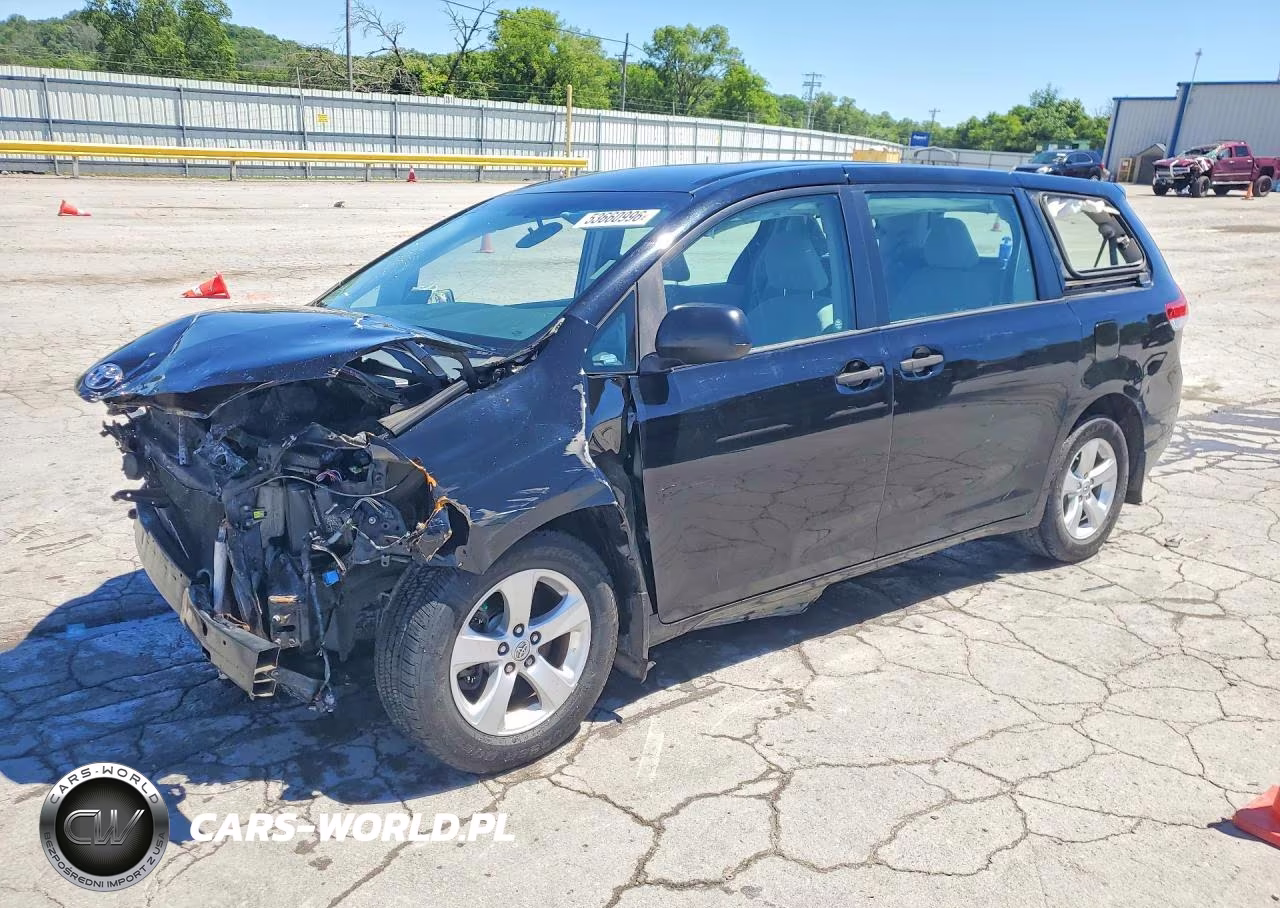 2014 Toyota Sienna L 7-Passenger