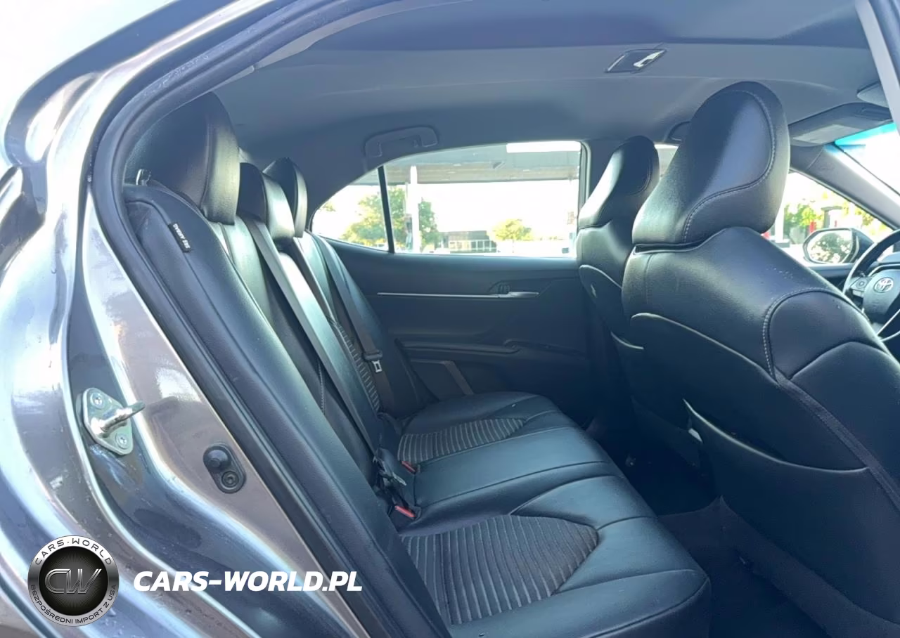 2019 Toyota Camry L VIN:4T1B11HK6KU794401 - 6