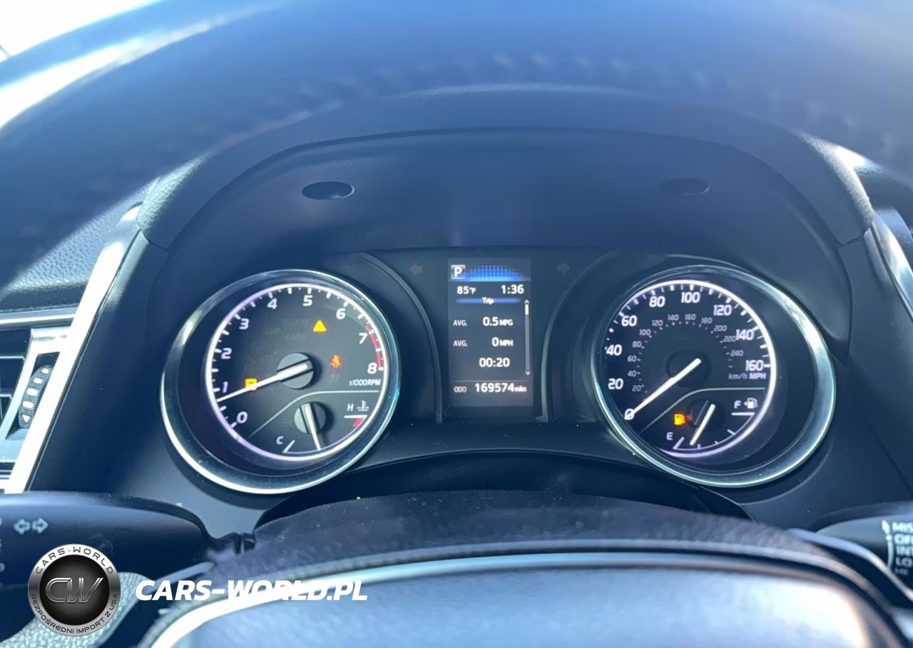 2019 Toyota Camry L VIN:4T1B11HK6KU794401 - 8