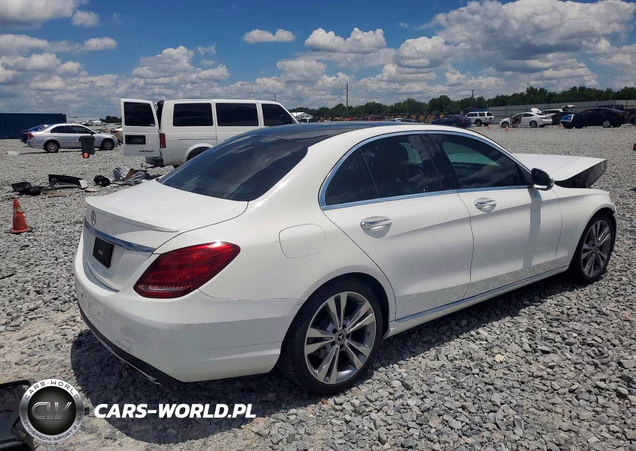 2017 Mercedes-Benz C 300 VIN:55SWF4JB5HU221606 - 3