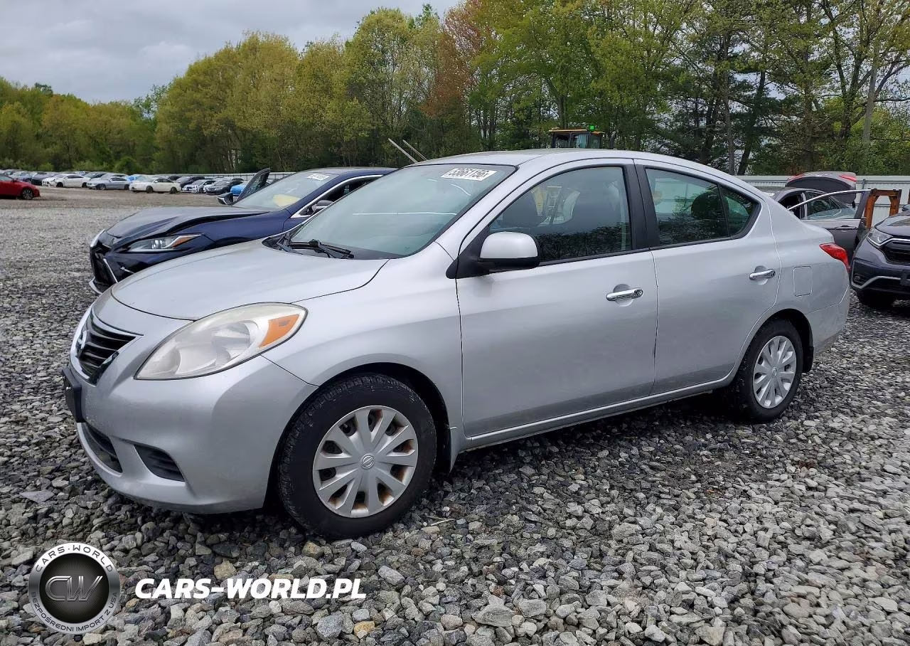 2012 Nissan Versa 1.6 S