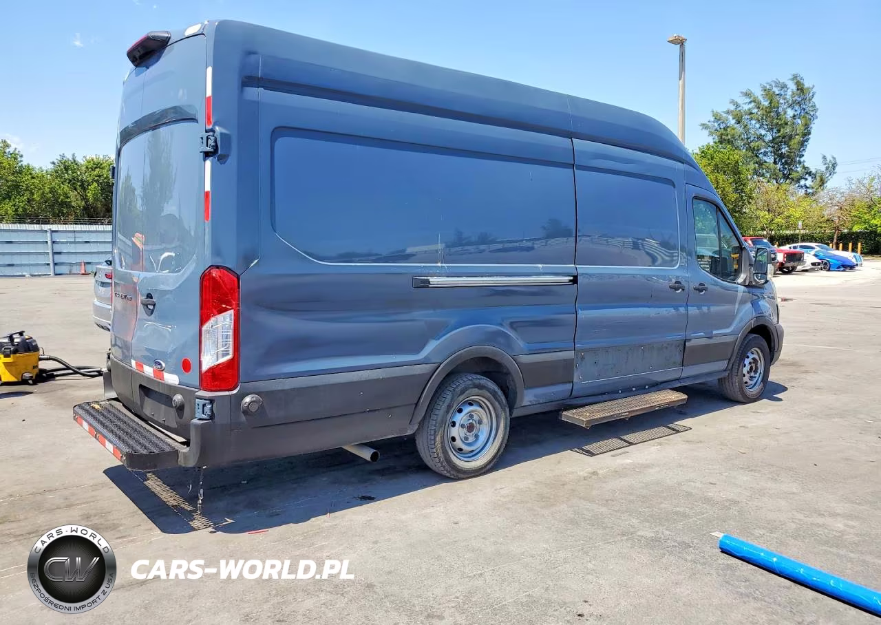 2020 Ford Transit 250 Delivery Van VIN:1FTBR3X8XLKA72487 - 3