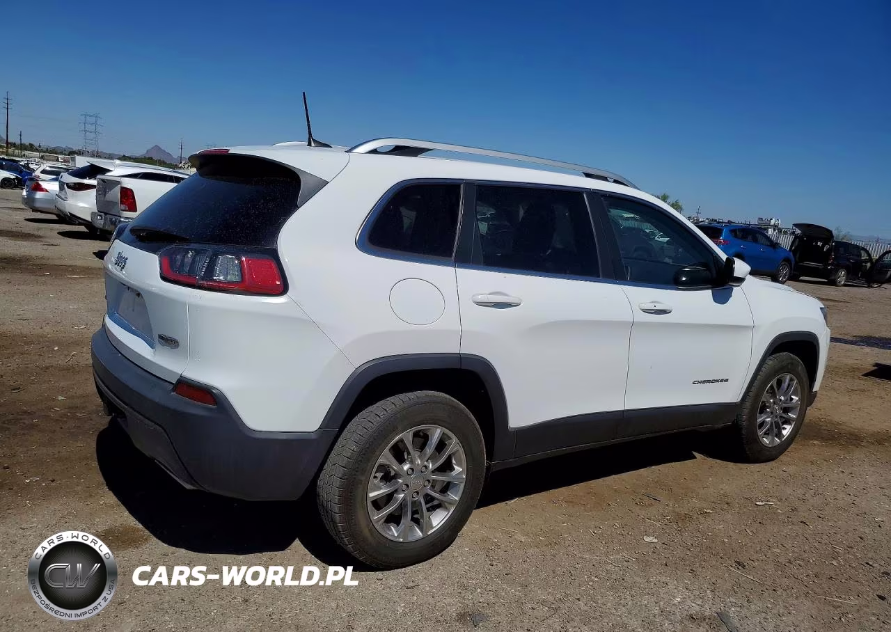 2019 Jeep Cherokee Latitude Plus VIN:1C4PJMLN9KD177121 - 3