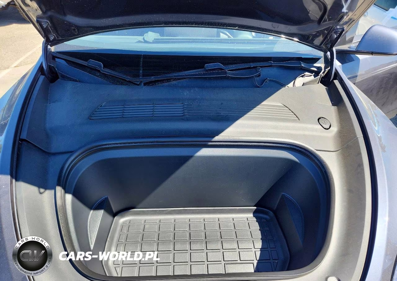 2020 Tesla Model Y VIN:5YJYGDEF5LF057206 - 11