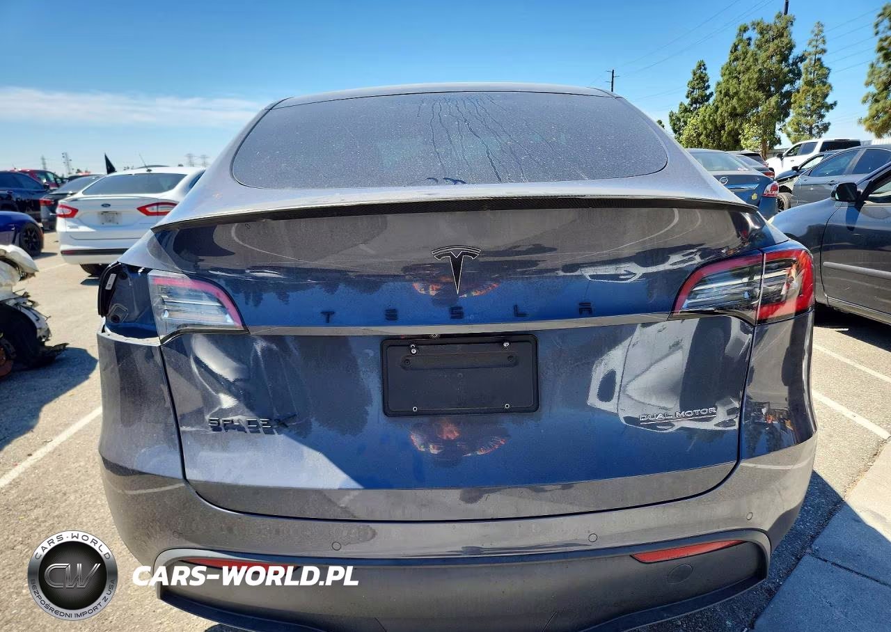 2020 Tesla Model Y VIN:5YJYGDEF5LF057206 - 6