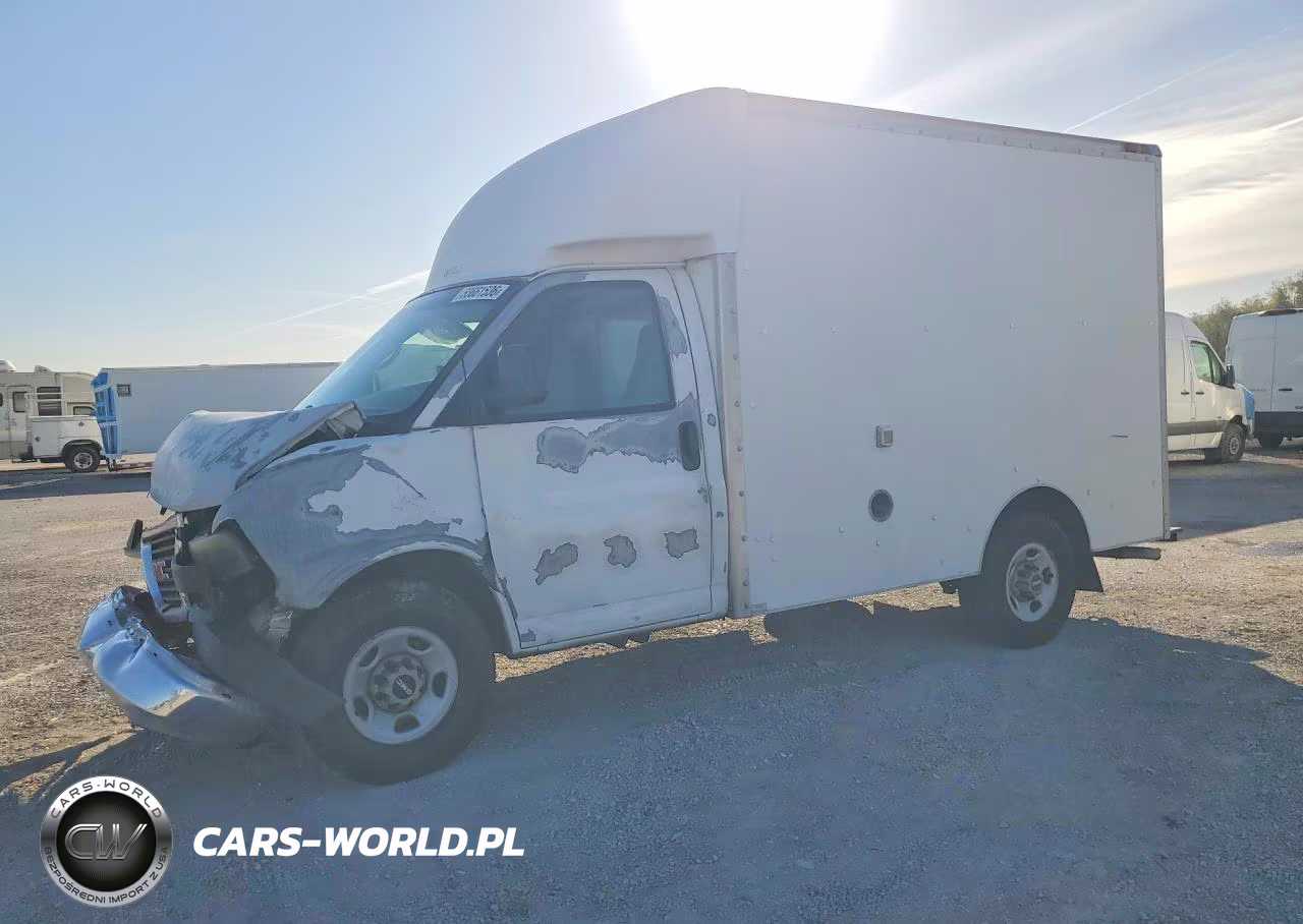 2006 GMC Savana Delivery Truck