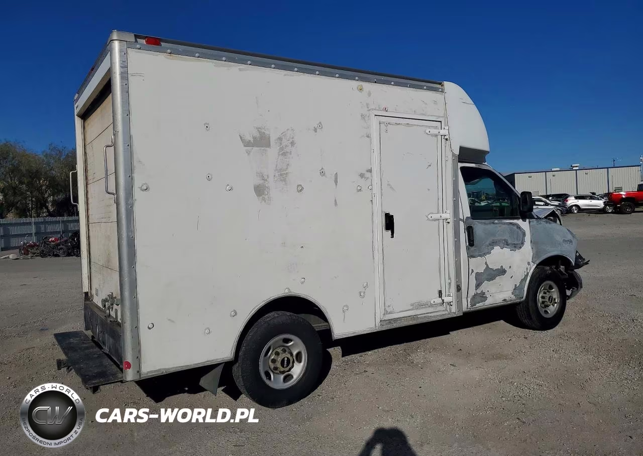 2006 GMC Savana Delivery Truck VIN:1GDHG31U761213978 - 3
