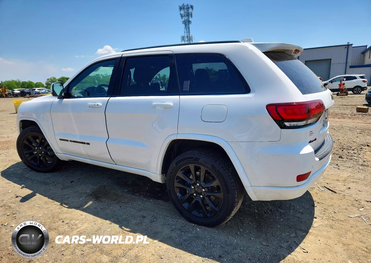 2022 Jeep Grand Cherokee Laredo E VIN:1C4RJFAG8NC140175 - 2