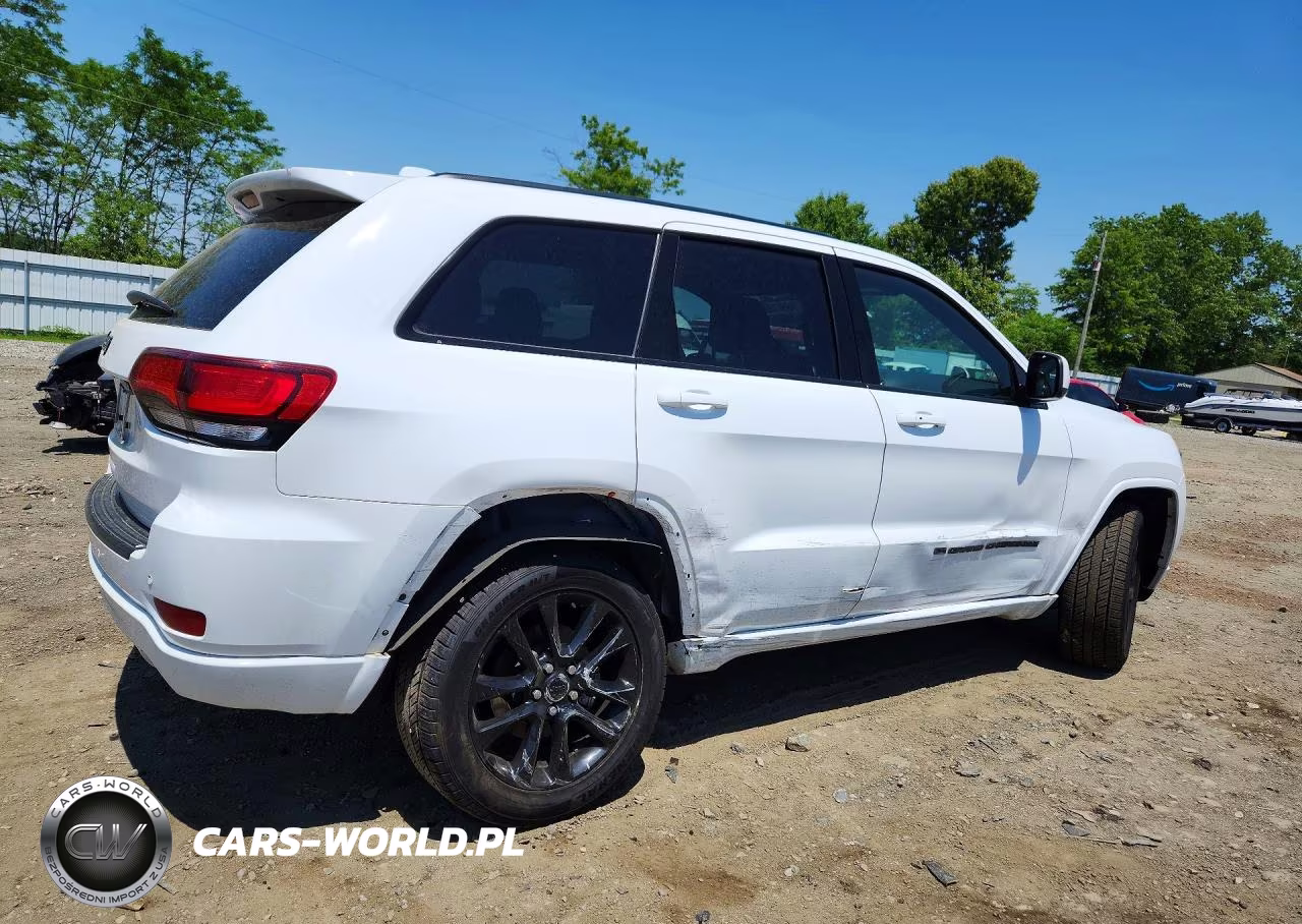 2022 Jeep Grand Cherokee Laredo E VIN:1C4RJFAG8NC140175 - 3