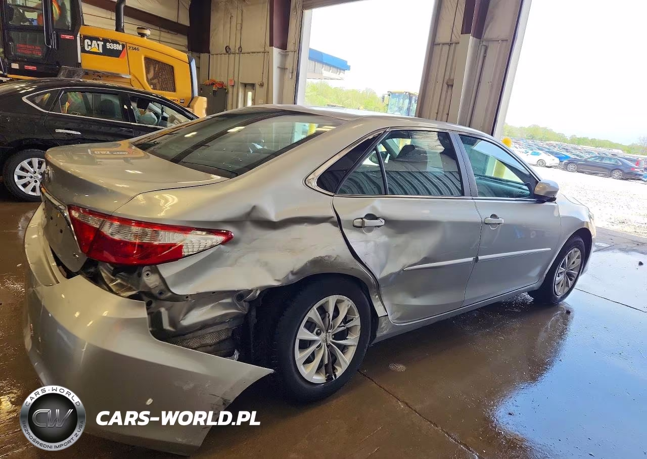 2017 Toyota Camry Le VIN:4T1BF1FK8HU453241 - 3