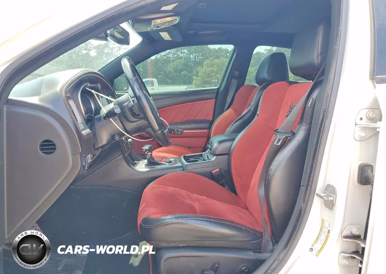 2019 Dodge Charger Scat Pack VIN:2C3CDXGJ6KH742575 - 7
