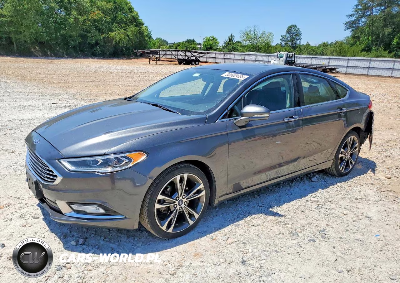 2017 Ford Fusion Titanium – zdjęcie 1 z 12