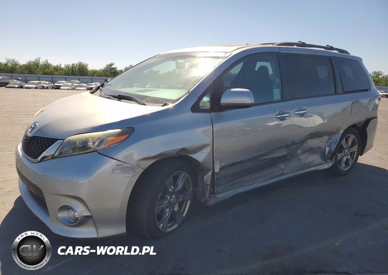 2017 Toyota Sienna Se – zdjęcie 1 z 13