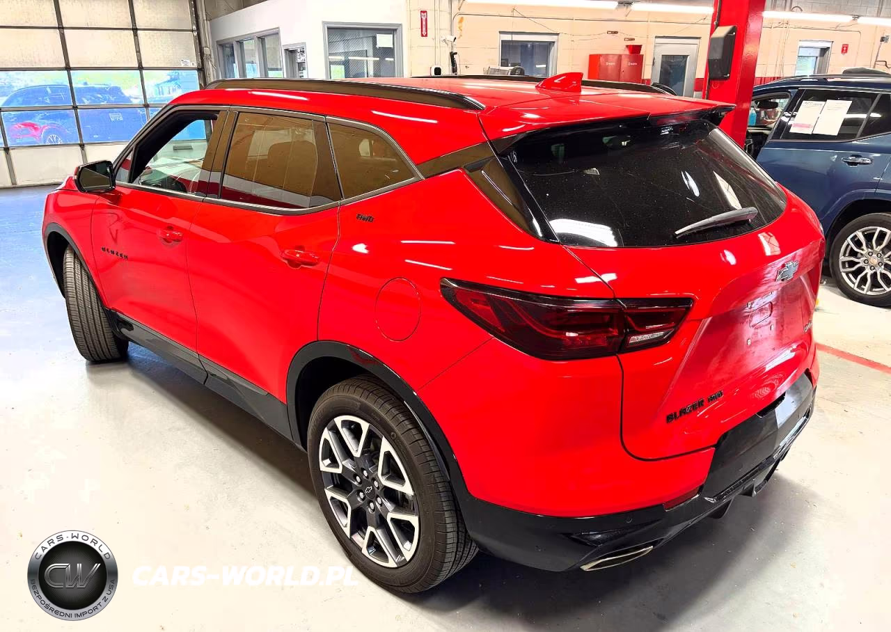 2024 Chevrolet Blazer Rs VIN:3GNKBKRS2RS125968 - 3