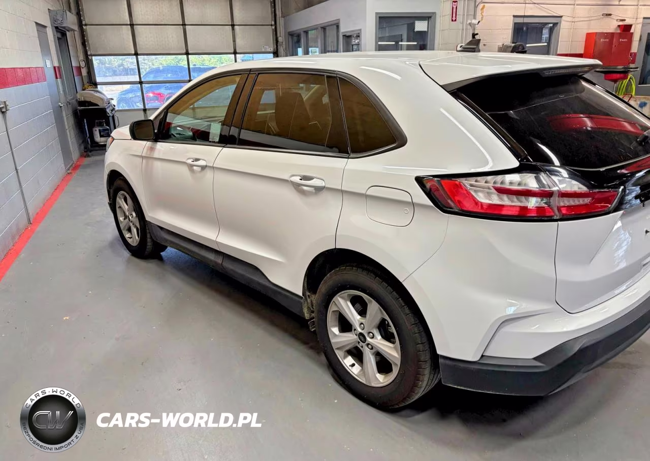 2024 Ford Edge Se VIN:2FMPK4G9XRBA83092 - 3