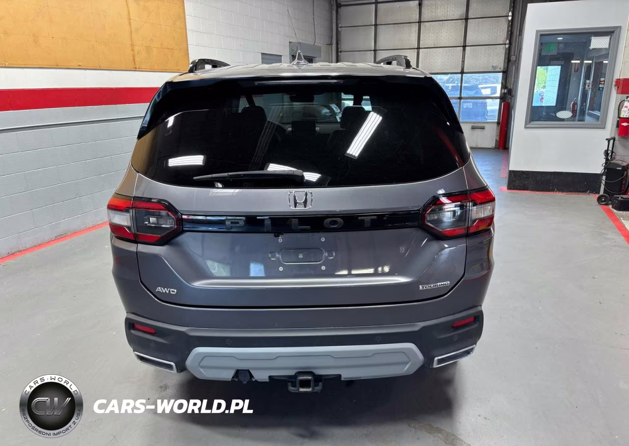 2025 Honda Pilot Touring VIN:5FNYG1H70SB011350 - 13