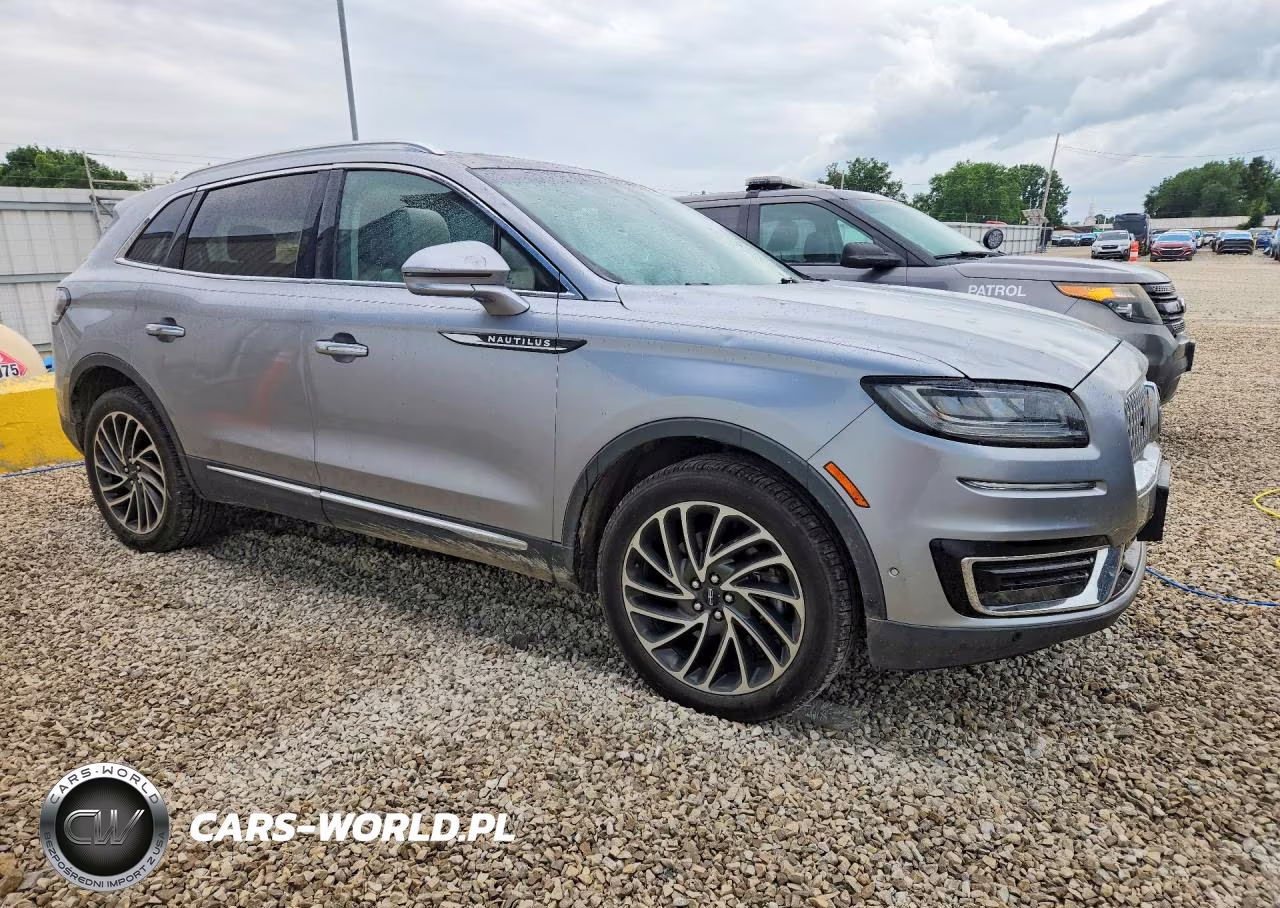 2020 Lincoln Nautilus Reserve VIN:2LMPJ8K95LBL20410 - 4