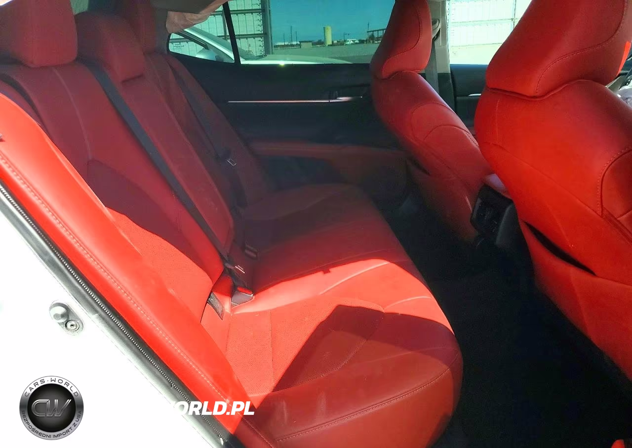 2024 Toyota Camry Xse VIN:4T1K61AK3RU233210 - 10