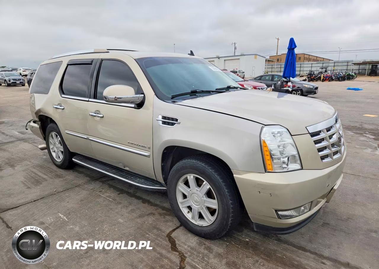 2009 Cadillac Escalade VIN:1GYFC13299R269055 - 4