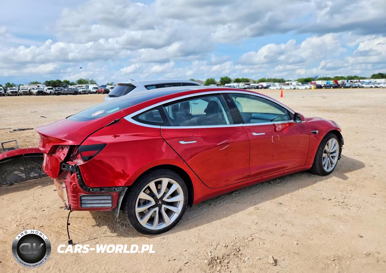 2018 Tesla Model 3 VIN:5YJ3E1EA2JF126045 - 3