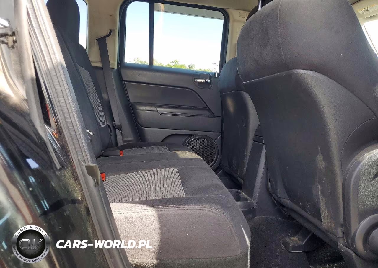 2012 Jeep Patriot Latitude VIN:1C4NJRFBXCD556281 - 11