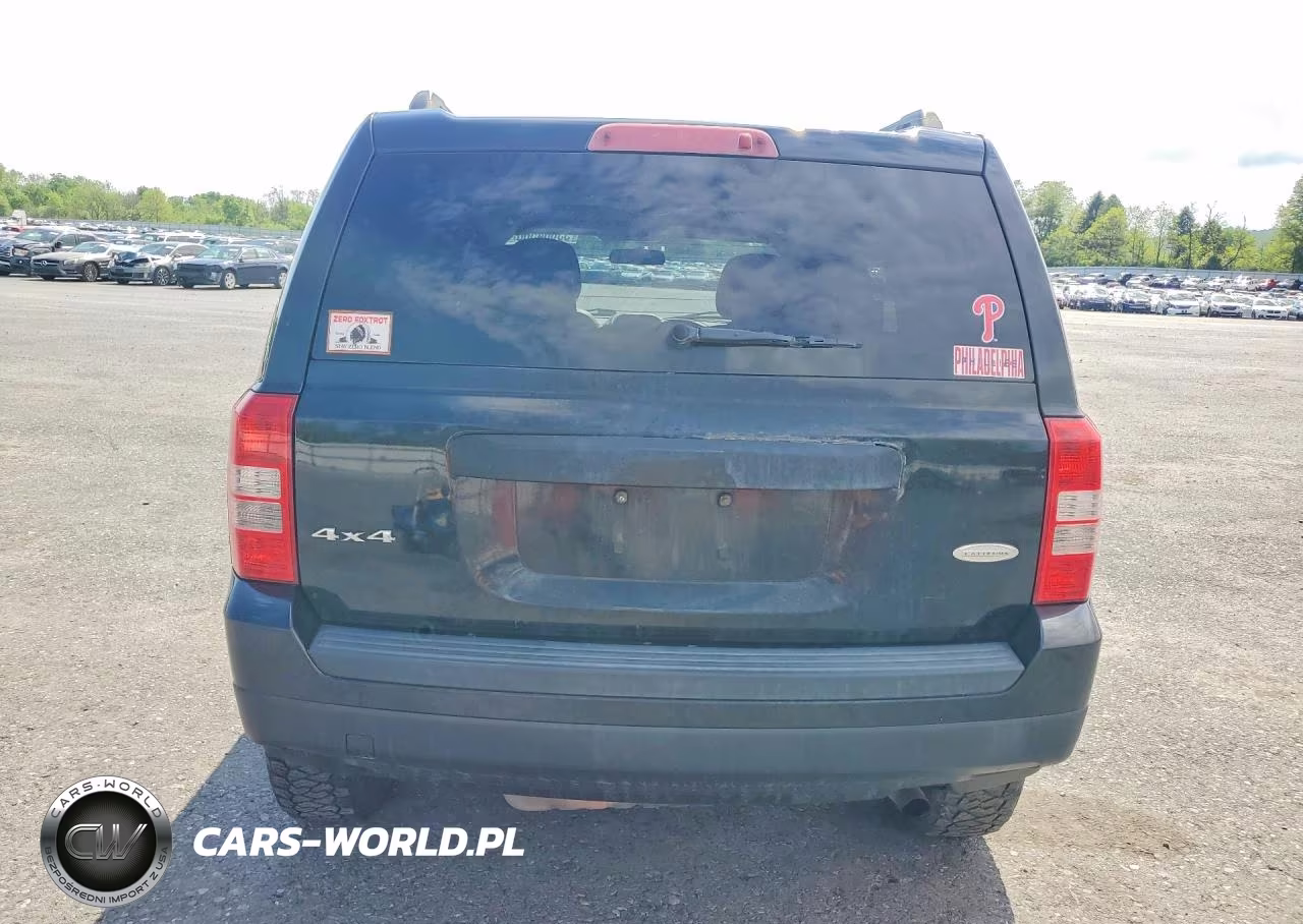 2012 Jeep Patriot Latitude VIN:1C4NJRFBXCD556281 - 6