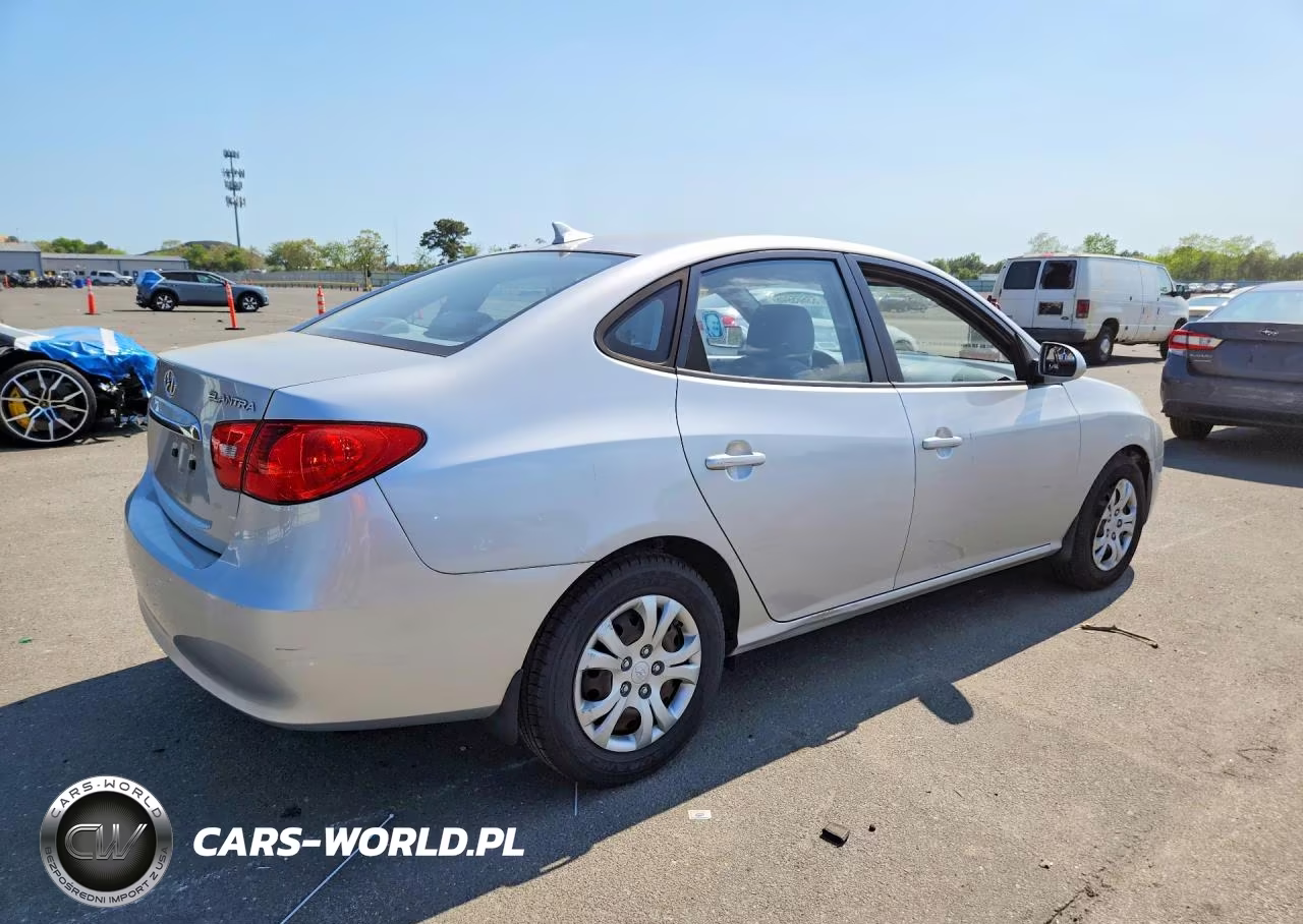 2010 Hyundai Elantra VIN:KMHDU4AD0AU920781 - 3